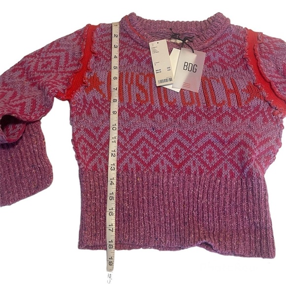 Urban Outfitters Sweater Crew Neck Cropped Small New With Tags Mystic Pink - Picture 8 of 13